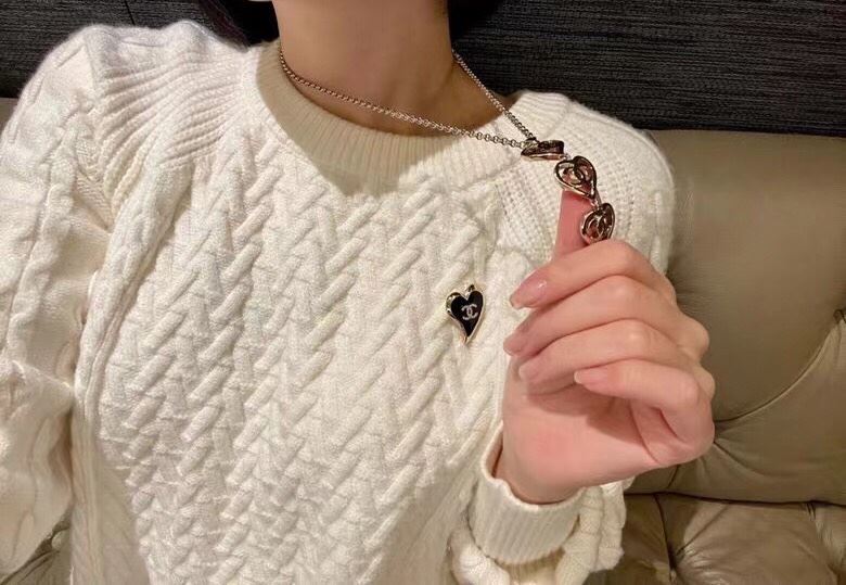 Ch**el necklaces